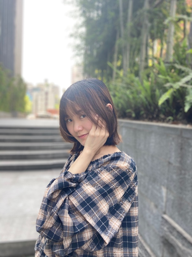 iphonese对比安卓哪个好,新款iphonese入手体验