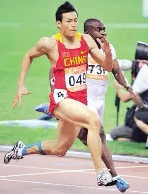 历届全运会男子百米冠军现役一人双金王，苏炳添第四次出征圆梦