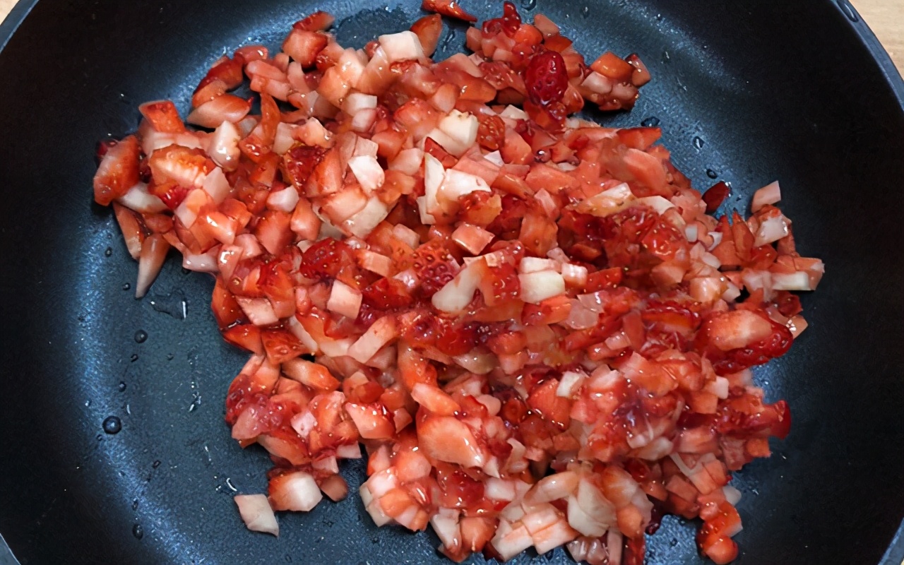 吃不完的草莓如何做罐头,吃不完的草莓如何做果酱