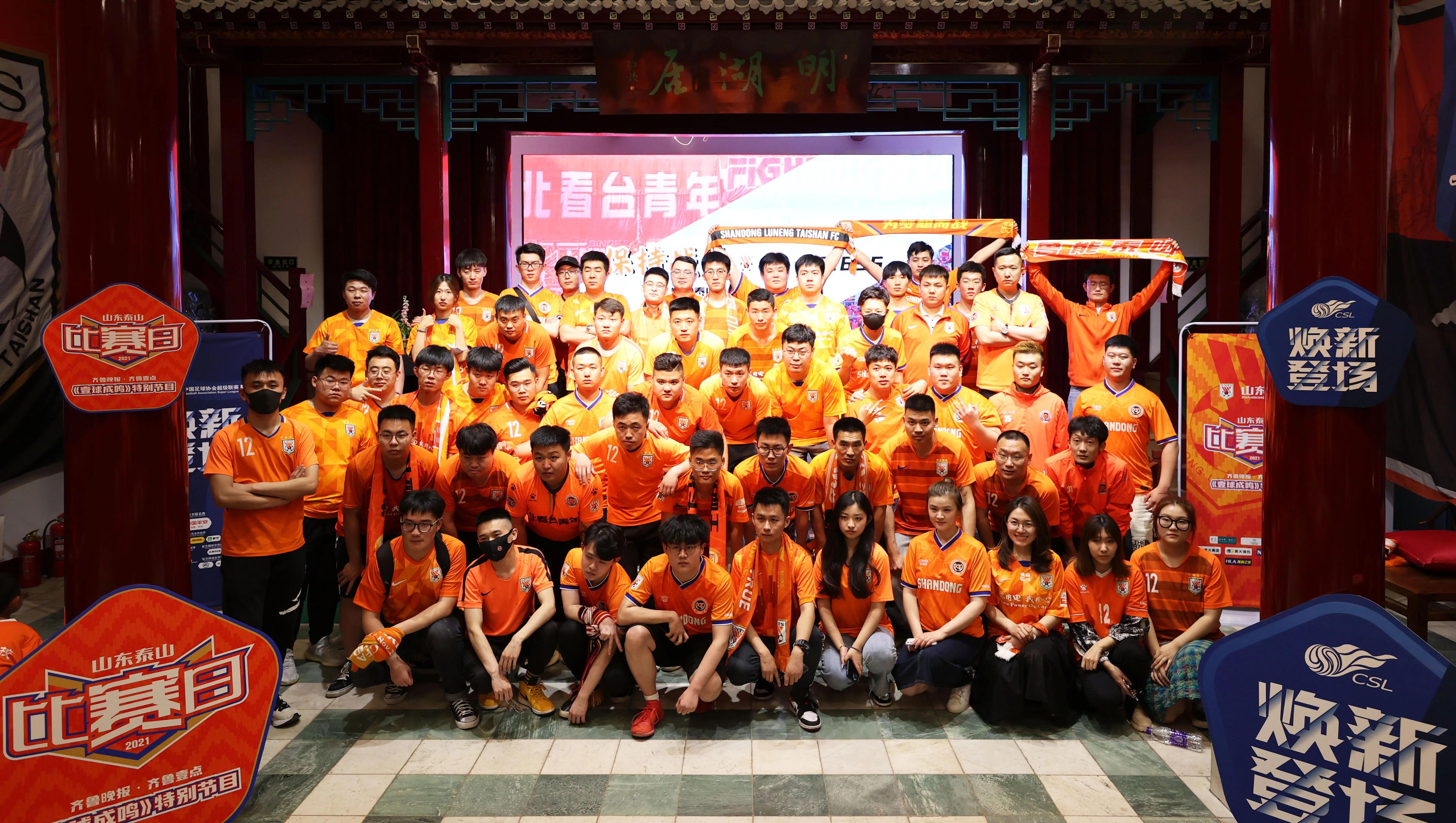 愿岁月可回首，且与足球共白头