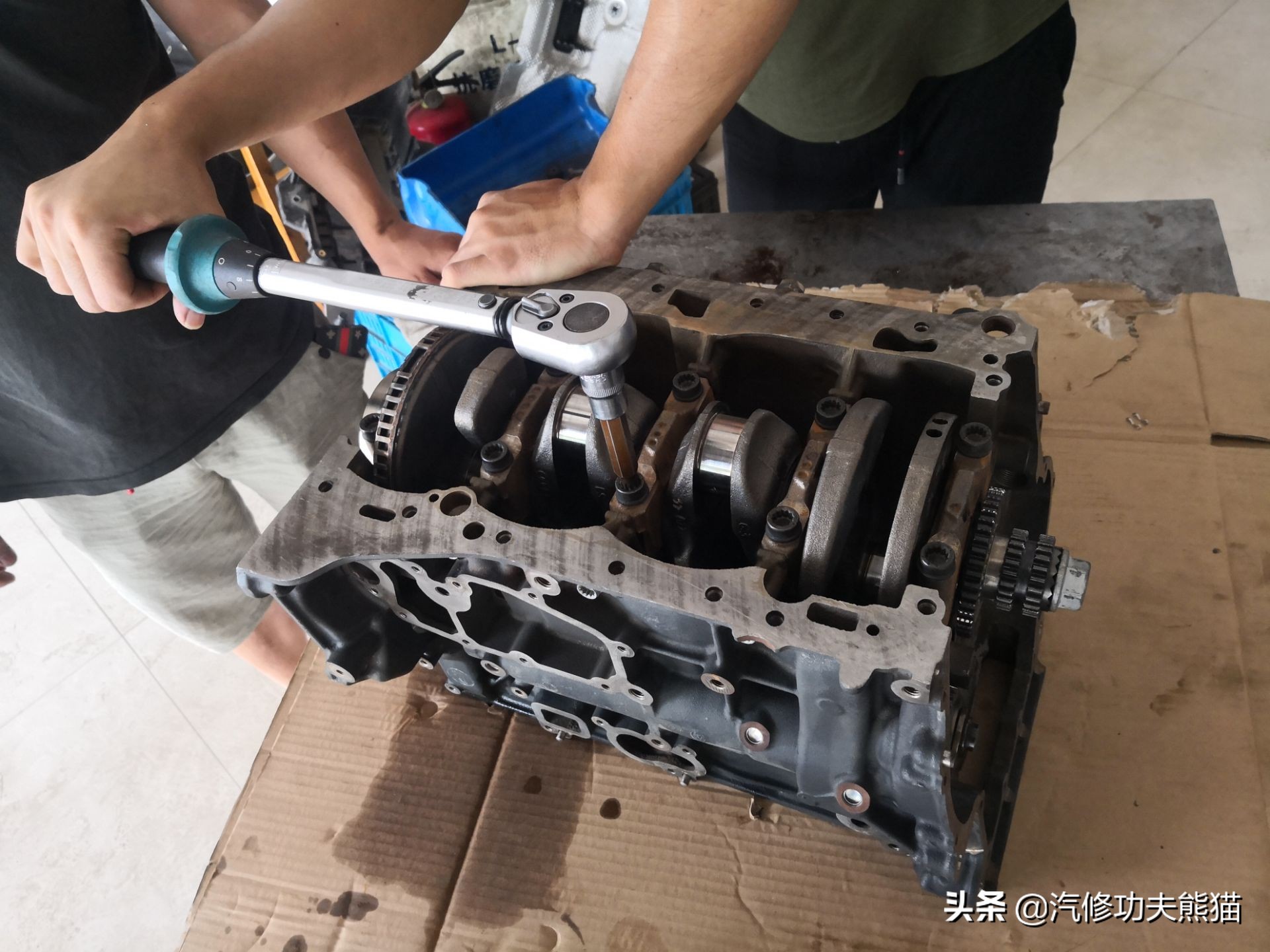 大众夏朗发动机大修维修费,进口大众夏朗大修