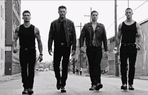 女生怎么穿出时尚搭配,机车风小个子搭配