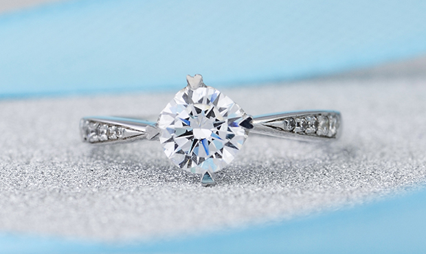 求婚戒指怎么选,戒指买铂金还是k金好