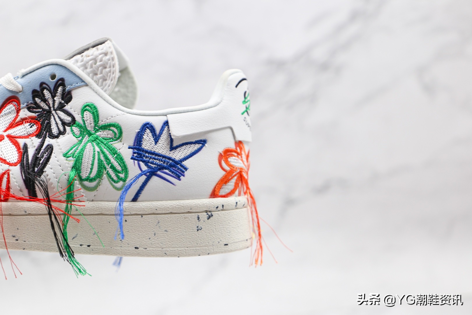 阿迪达斯adidas黑蓝色板鞋,阿迪达斯originalsxhamcus联名fw23