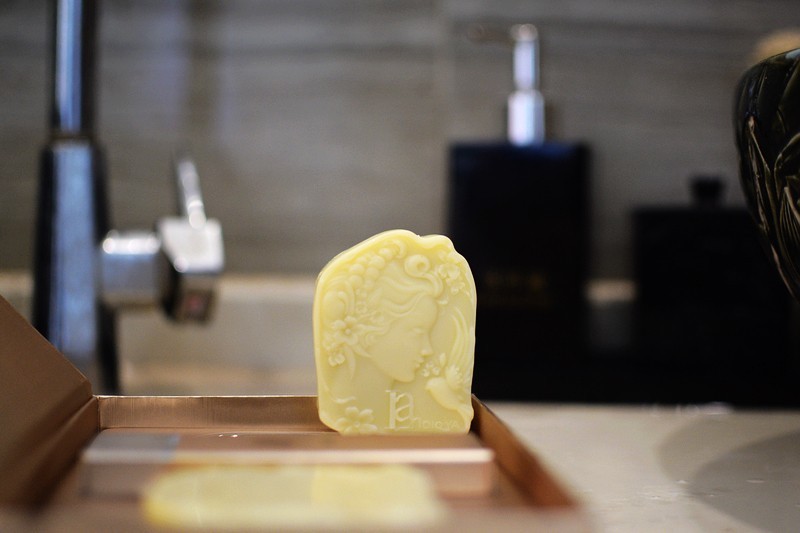 能吃的护肤品莱蒂娅橄榄精油精华面膜古树橄榄精油活肤皂