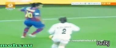 罗纳尔迪尼奥神龙摆尾,罗纳尔迪尼奥蝎子摆尾集锦