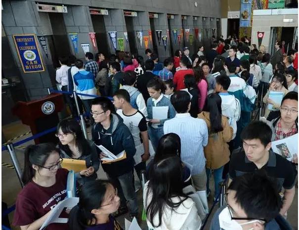 美国办加急工作签要等多久,美国签证续签加急