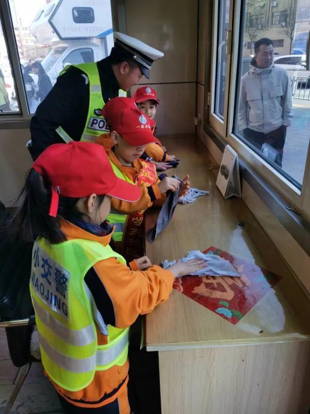 小学劳动实践教育安全预案,劳动实践做交通安全小达人