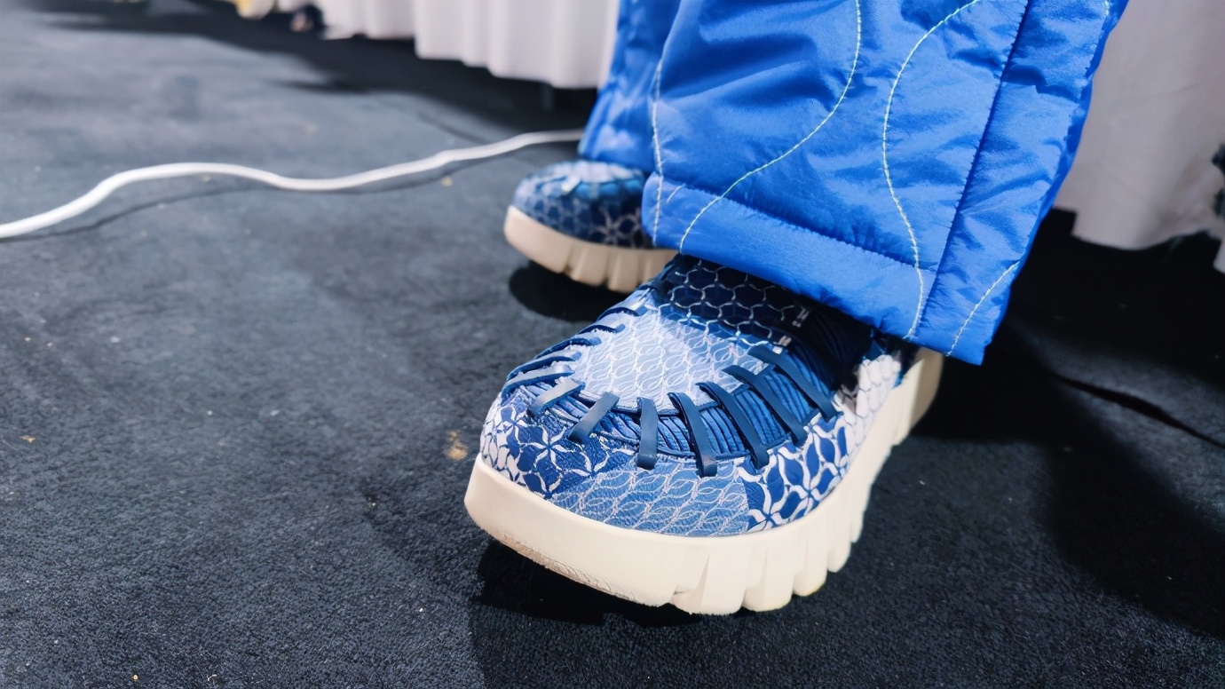 李宁时装周悟道鞋,李宁2018款悟道