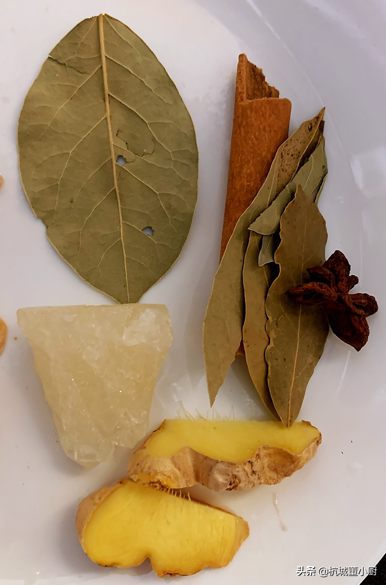 酱油肉墨鱼干,墨鱼干烧肉做法图解