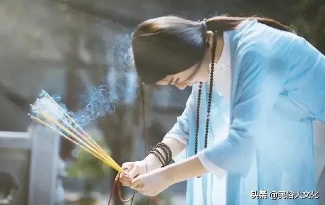 俗语“拜三不拜四，拜四要出事”，老祖宗为什么这样忠告？