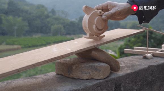 阿木爷爷在国外有多火完整视频,你认为阿木爷爷的视频为什么走红