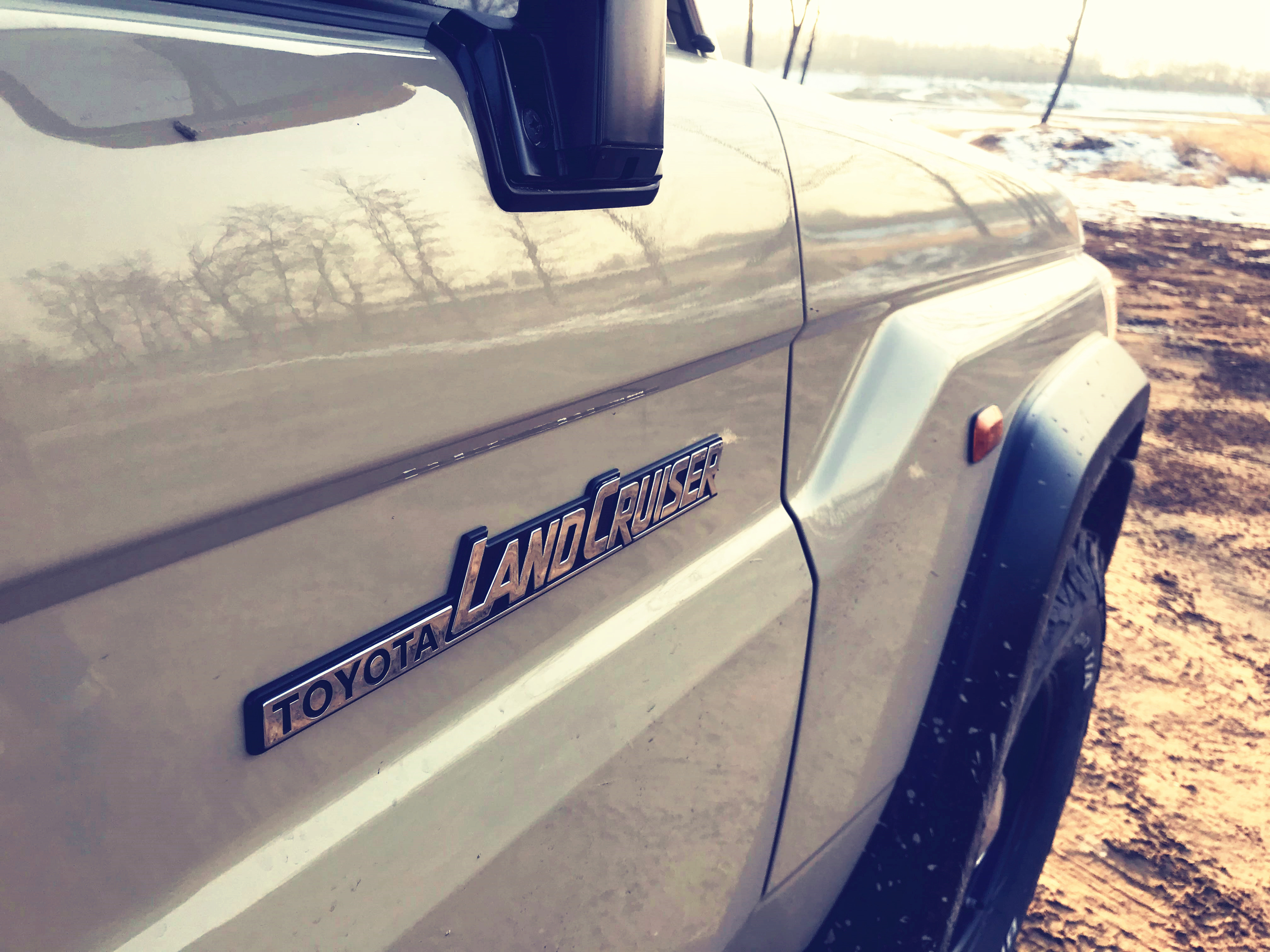 全新陆巡5.7试驾,陆巡v6版测评