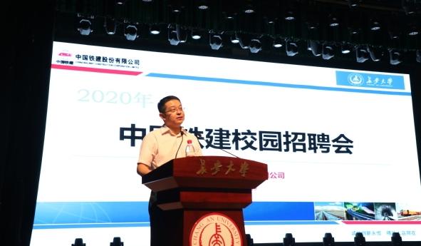 11个专业就业率100%!最近,世界500强企业都来陕西这所大学抢人了!