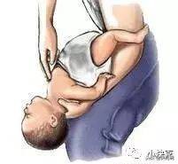 小孩流黄鼻涕一个月了怎么办,孩子流黄鼻涕一个月了怎么回事