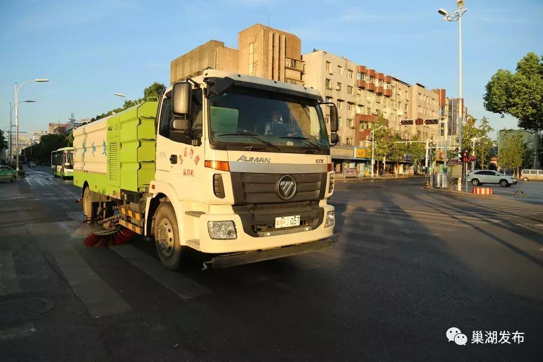 有温度的城管点赞视频,城管队员高温下坚守工作