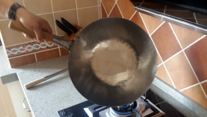 陈枝记铁锅和炊大皇哪个好,陈枝记和苏泊尔