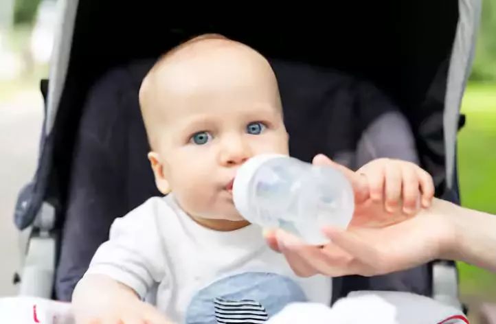 小儿轮状病毒性腹泻如何饮食护理,秋季腹泻轮状病毒会发烧么