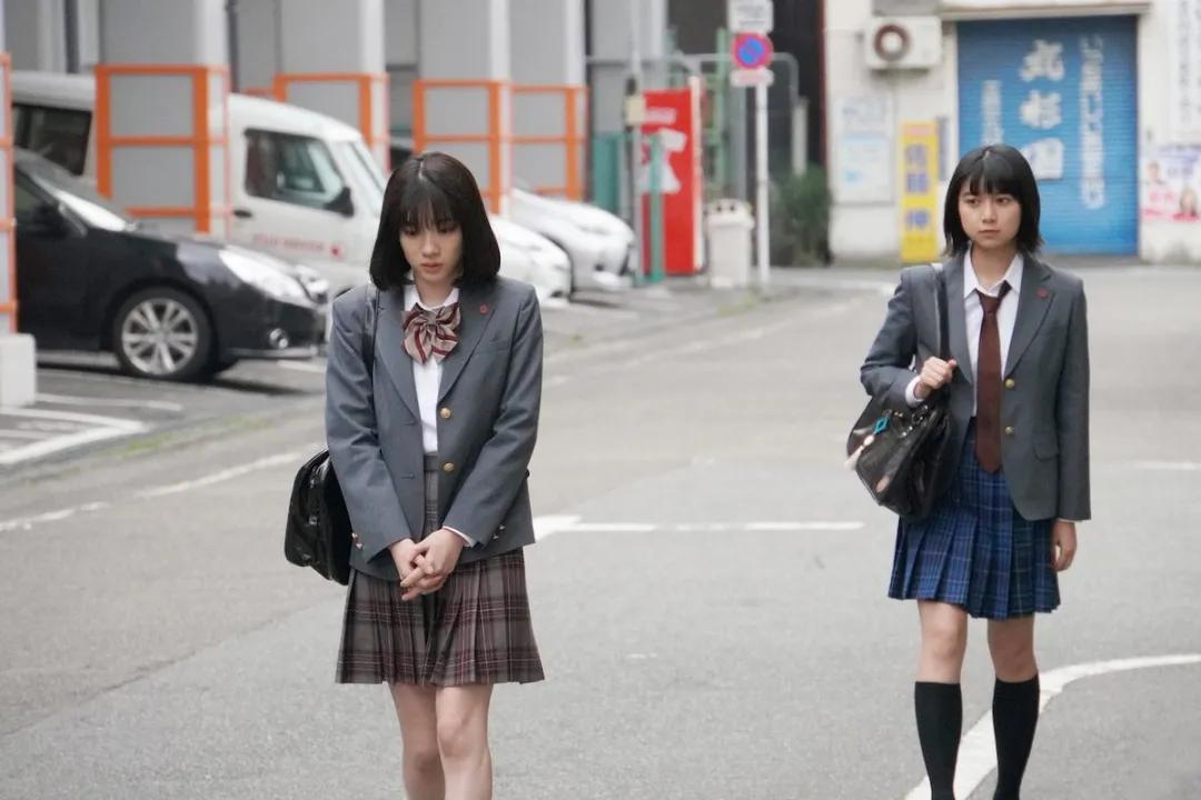 10万一套jk制服,为什么都穿jk制服