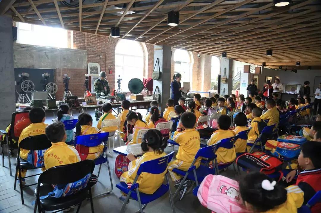 启新1889研学游体验馆_电力体验项目火热开展