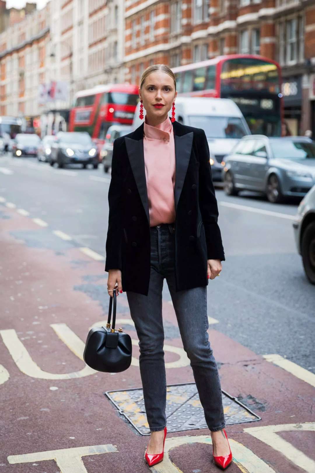 今年流行桃子色减龄显白无敌 (桃桃发色推荐)