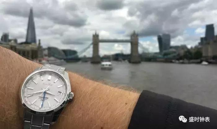 知道这些戴表小贴士，假期出门浪超安心