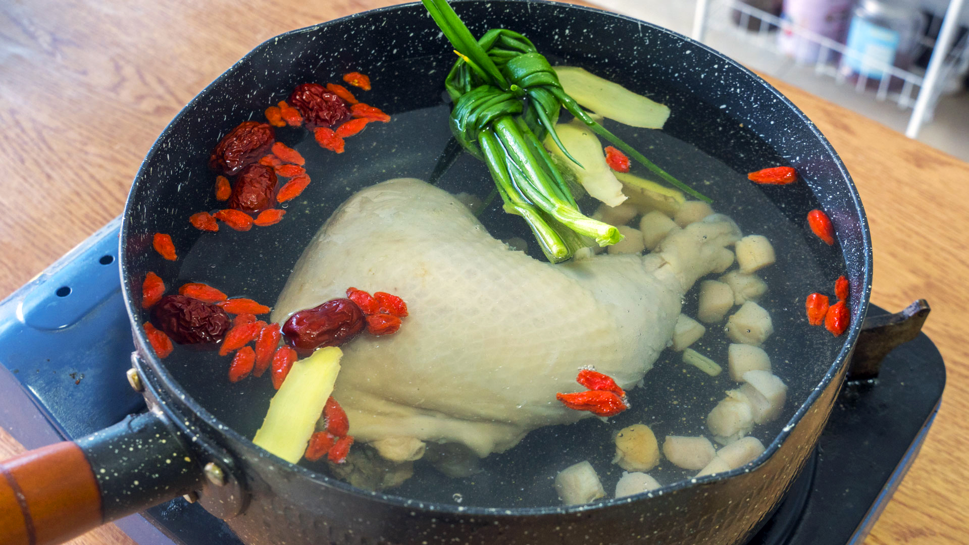 咳嗽很久了润肺止咳吃什么好,咳嗽喝点什么润肺止咳祛痰