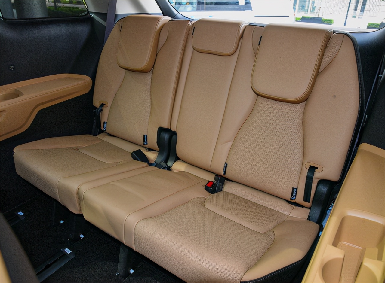 起亚嘉华纯电,起亚嘉华的2.0t和8at变速箱怎么样