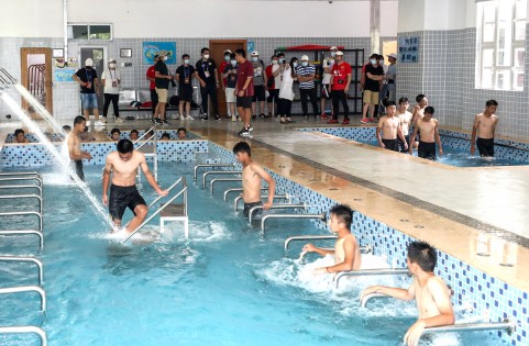 沈阳足球少年为何选择试训恒大足校？这里的青训已成一杆标尺