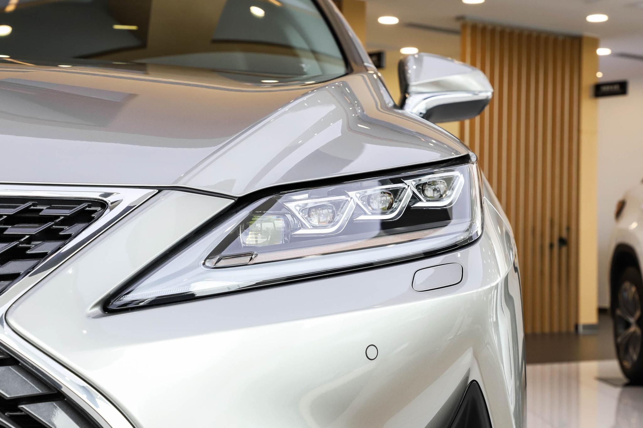 75万买宝马x5,雷克萨斯rx450h和宝马x5对比