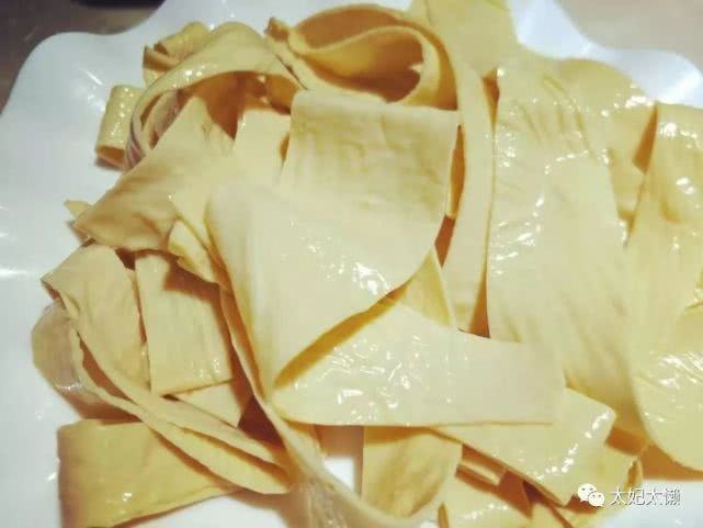 在云南正宗蒸汽石锅鱼在哪里,石锅鱼蒸锅