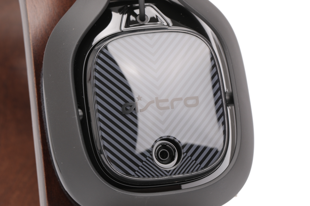 罗技a40耳机有必要选声卡吗,2200的声卡