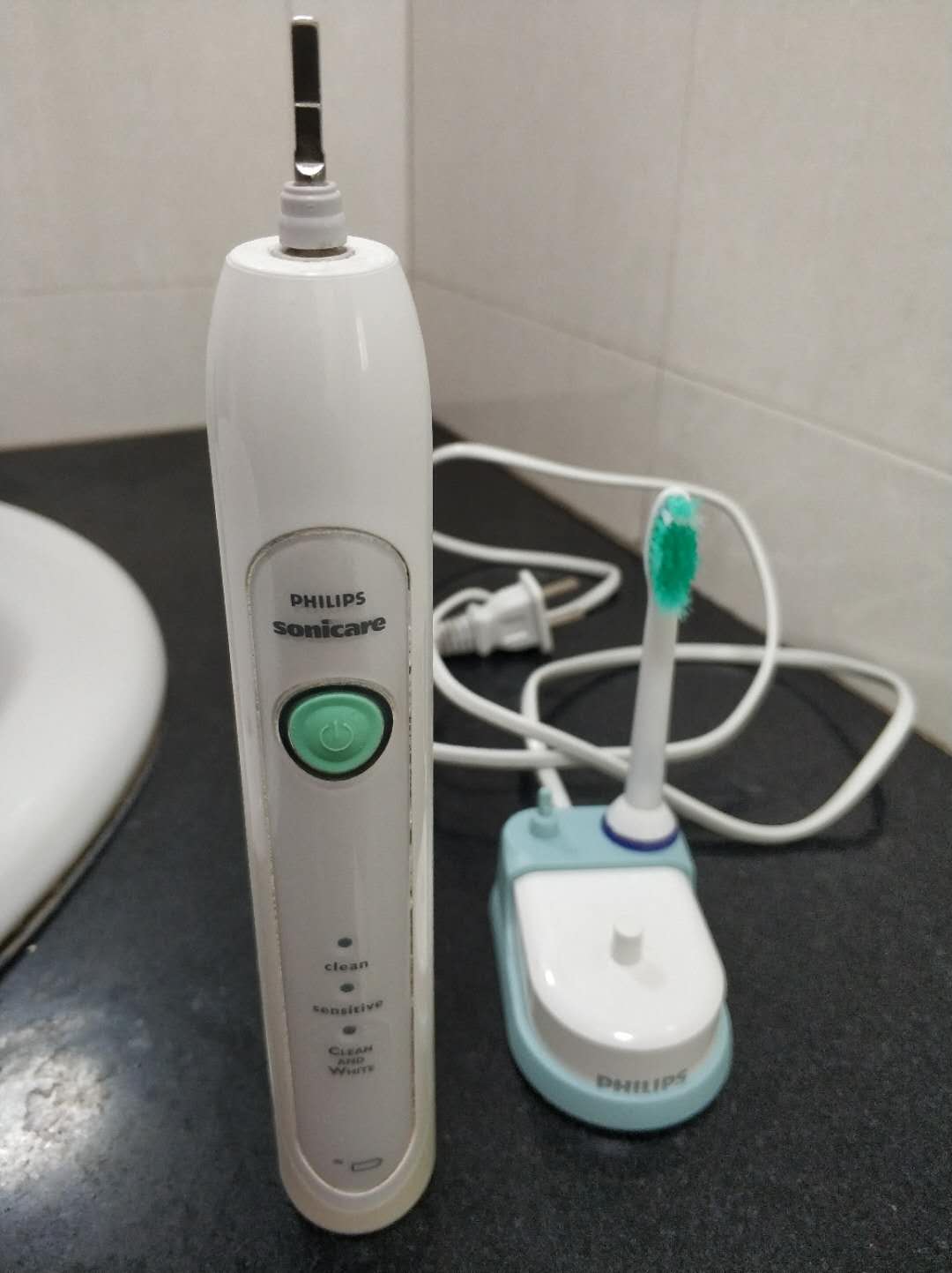 飞利浦电动牙刷智能净白hx6730,飞利浦HX6730电动牙刷