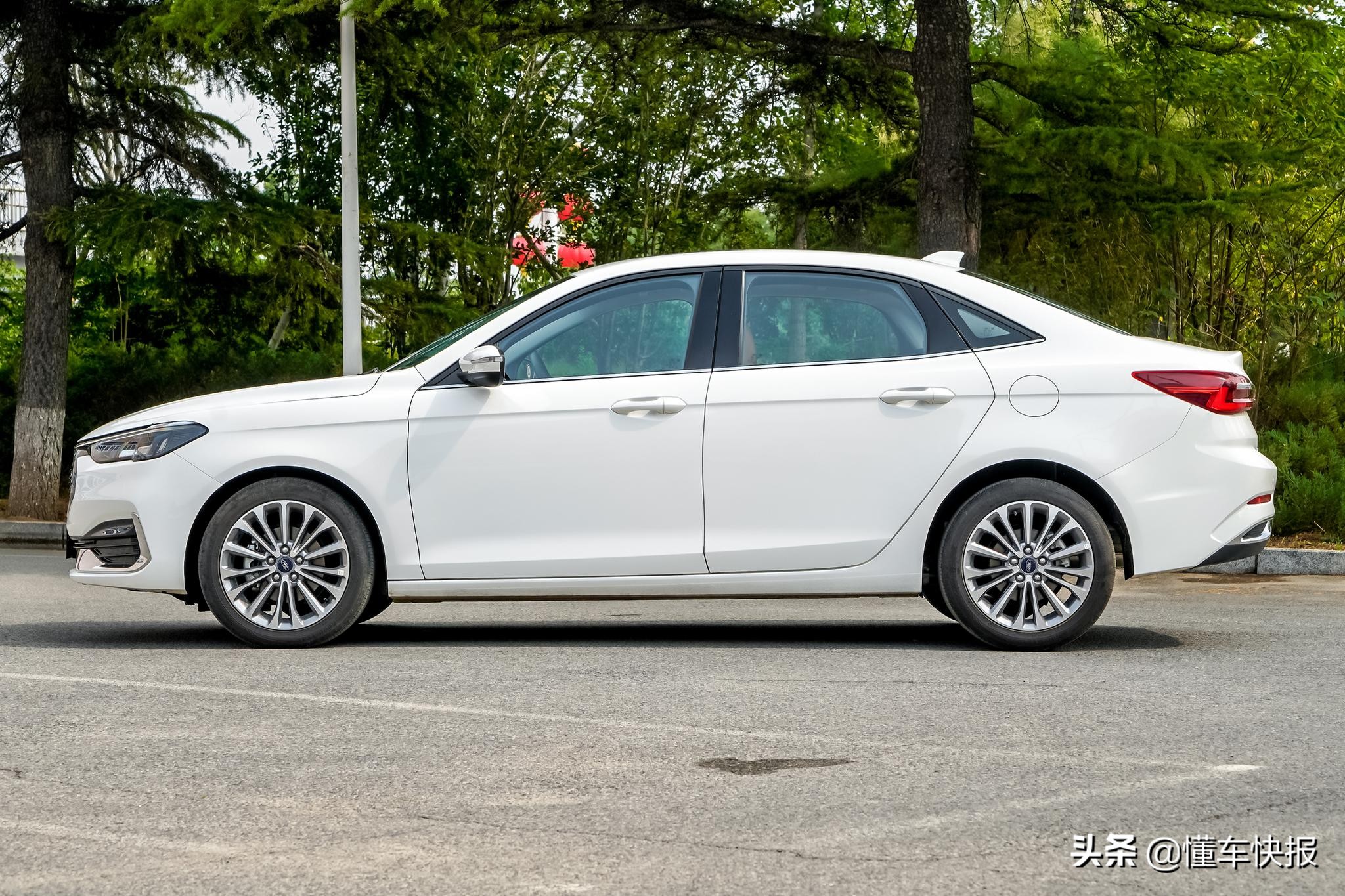 10万左右福睿斯,10万合资车新一代福睿斯