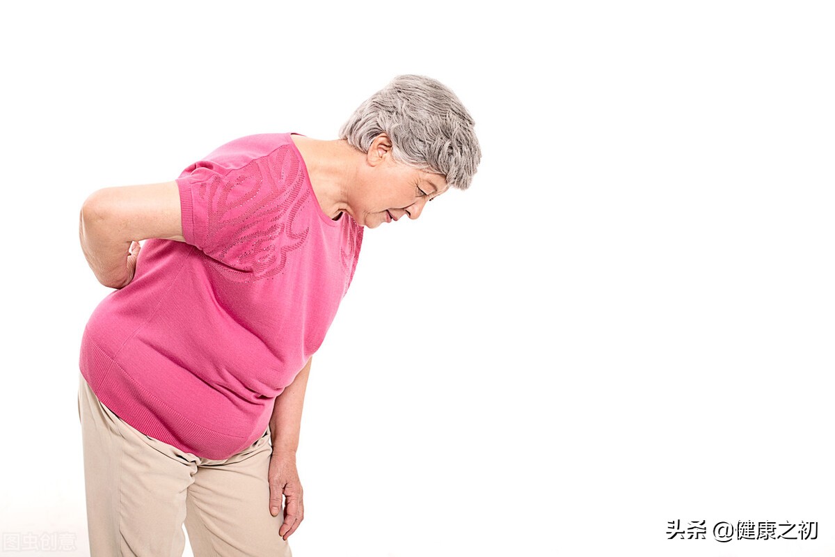 更年期后尿路感染老反复？医生：源于2个因素，要根治需做到这点