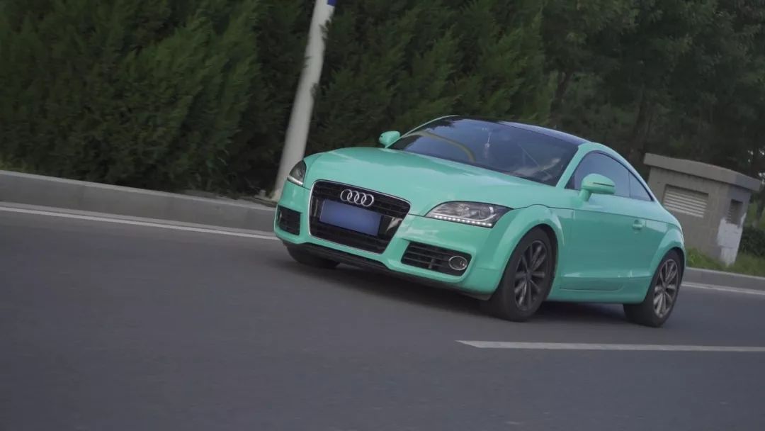 动力强劲外观拉风，15万四个圈能圆跑车梦