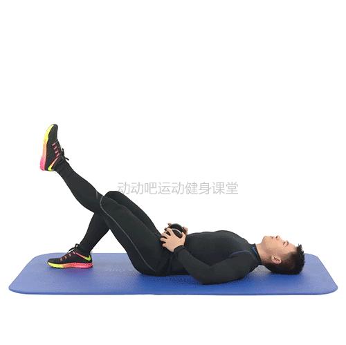 翘臀动作和哑铃翘臀能同时做吗,哑铃负重深蹲可以练出翘臀吗