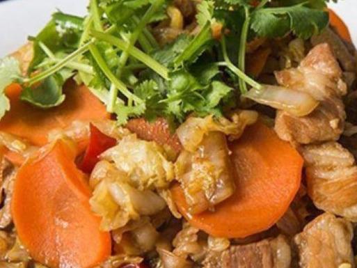 酸白菜炒五花肉豆腐的家常做法,酸辣椒白菜炒肉的做法