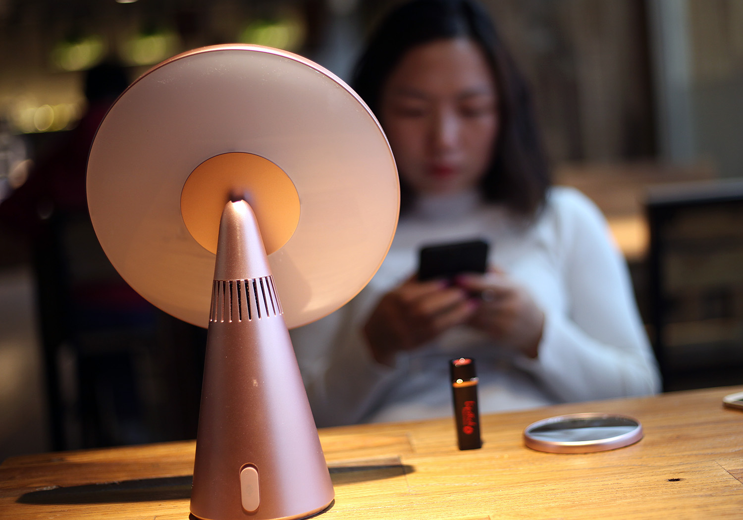 斐色耐化妆镜小蛮腰测评,化妆镜推荐斐色耐