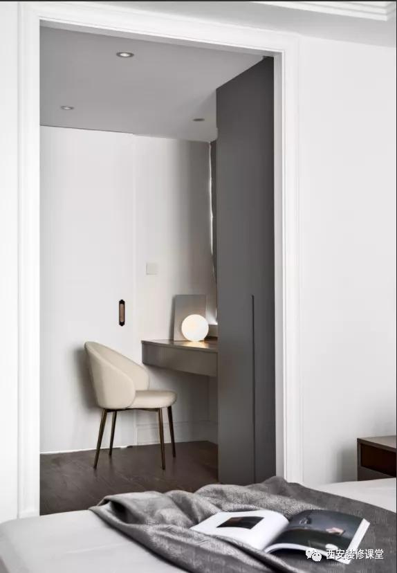 卧室化妆台该怎么放,化妆台怎么布置卧室