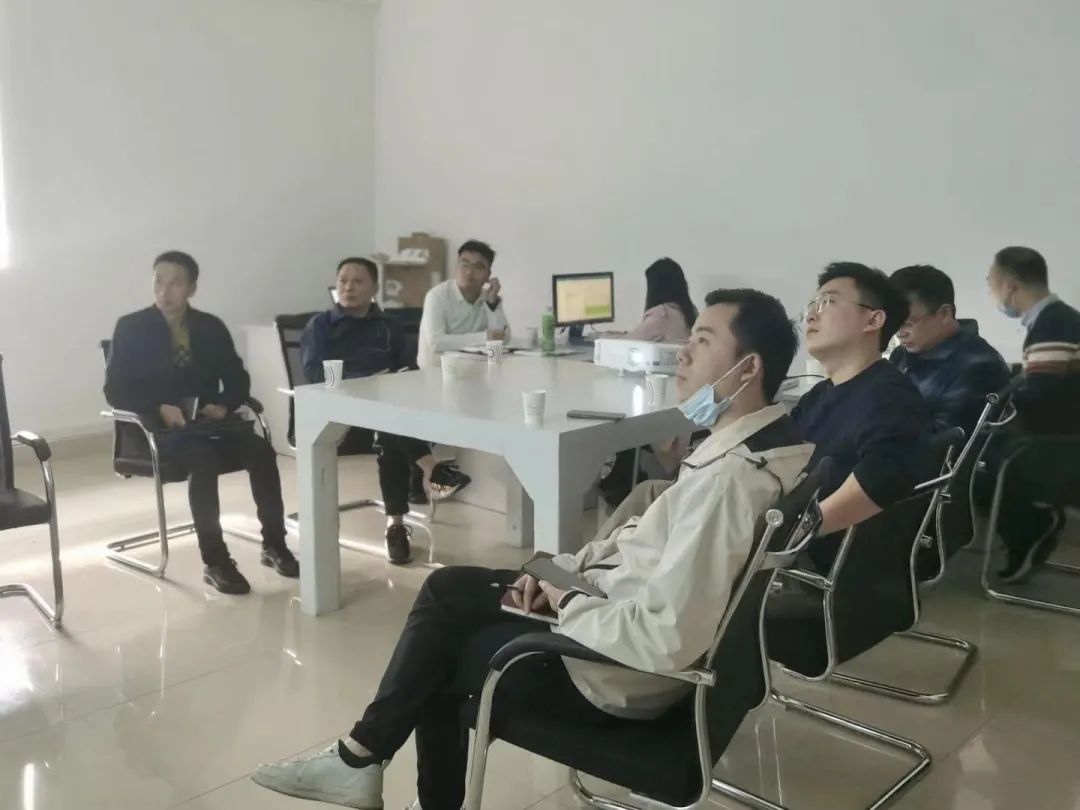 比亚迪招聘普工最新招聘广安,月收入综合在6500左右