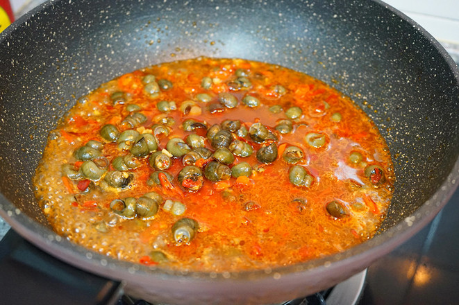 李子柒家月销95万的螺蛳粉，在家就能轻松搞定，好吃到流泪！