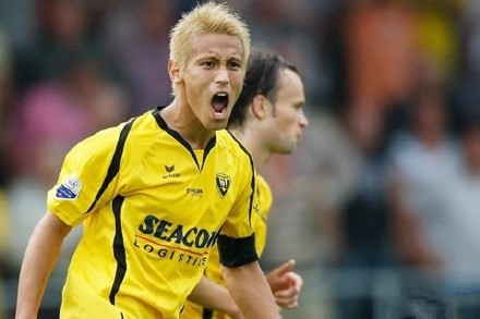 三度网上求职终于成功！前亚洲一哥荷甲再就业，主帅球员一肩挑