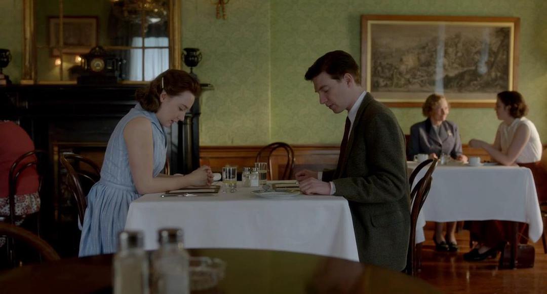 在人际交往中总把自己看得太重了,人际交往总是不被重视