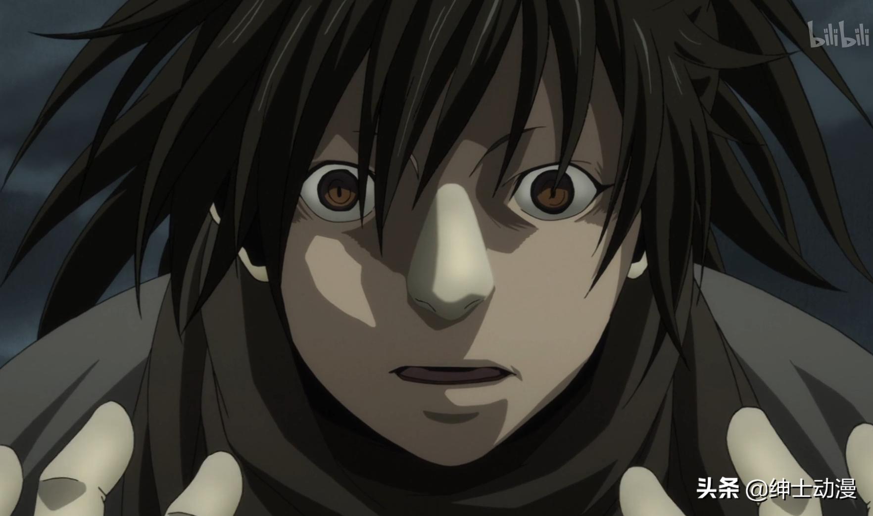 一月最酷男主身上满身“假货”,就连浓密头发都是作假!