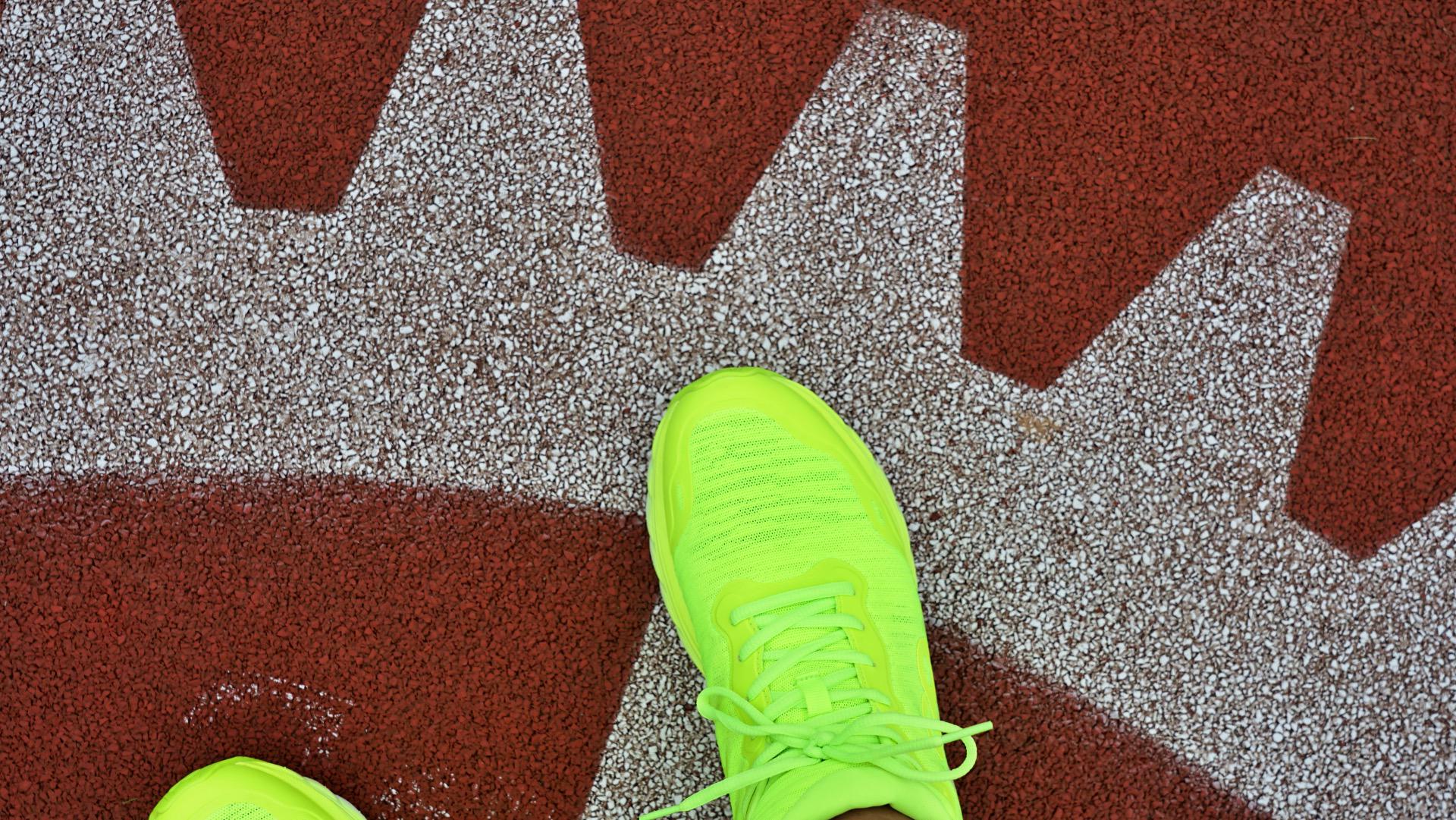 咕咚10k悦弹跑鞋适合中考吗,咕咚24k跑鞋