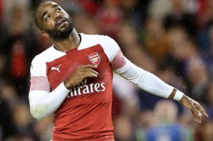 受到联赛停摆影响，转会预算不足，这两支豪门球队选择交换球员