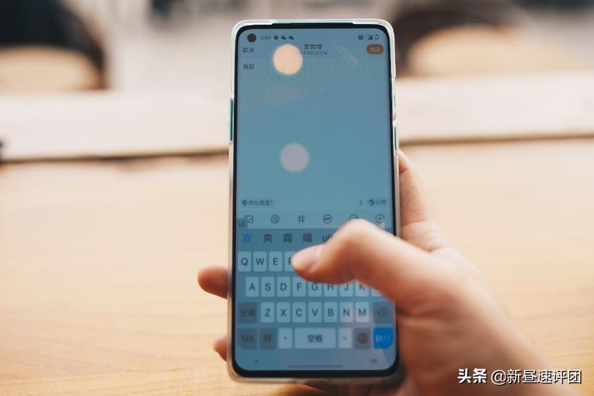 一加8当年出的时候多惊艳,一加8手感