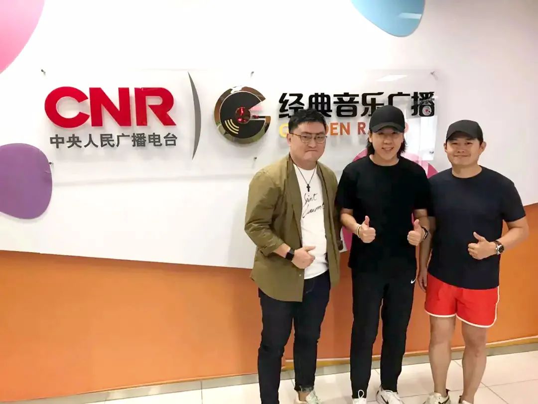 为纪录片“注入灵魂”的知名音乐人——卢楠、徐鲤，“我们”采访到了！