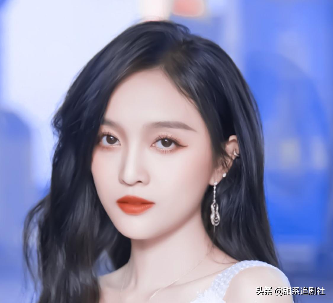 给吴宣仪招黑、庆生又说错，发错王一博角色名，经纪人怎么了？